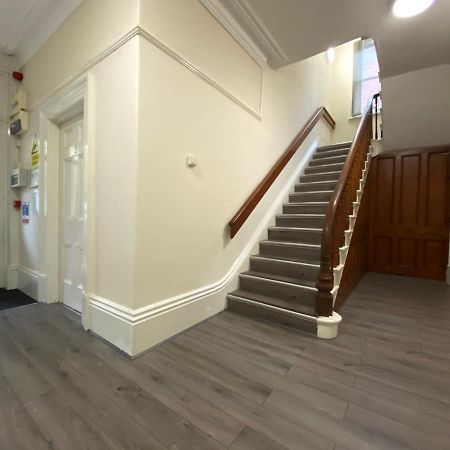 Spacious Victorian Studio Flat Apartment Doncaster Exterior photo